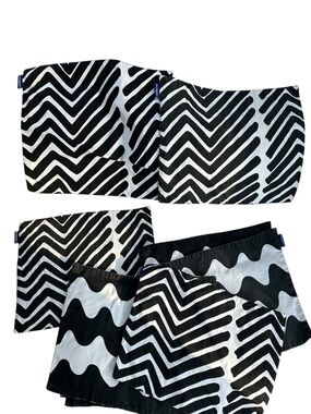 marimekko black white dbl faced cotton reversible placemats set 8 waves chevron